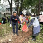 “植此青绿，绿美天河”风向标社工参加天园街义务植树活动